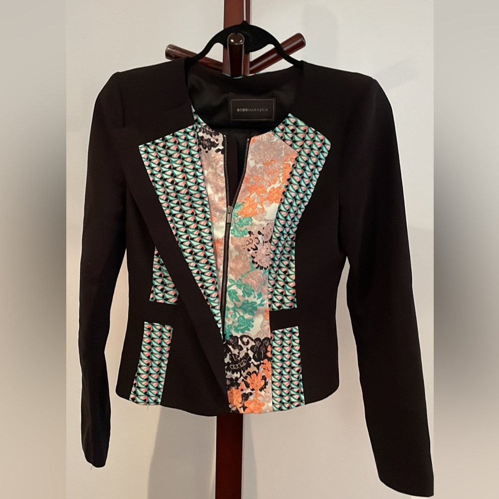 BCBG CREPE BLAZER